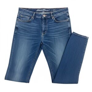 Eddie Bauer Women’s Curvy Straight Leg Medium wash jeans size T12